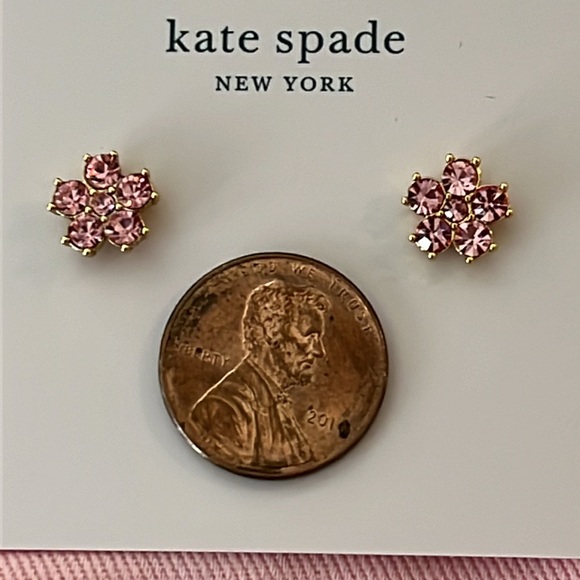 Kate Spade Pink Flower Studs - New with Tags - Picture 5 of 6